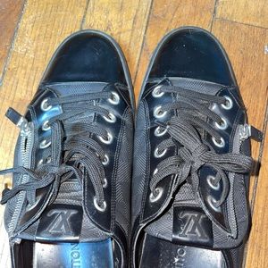 Lv shoes for man good condition